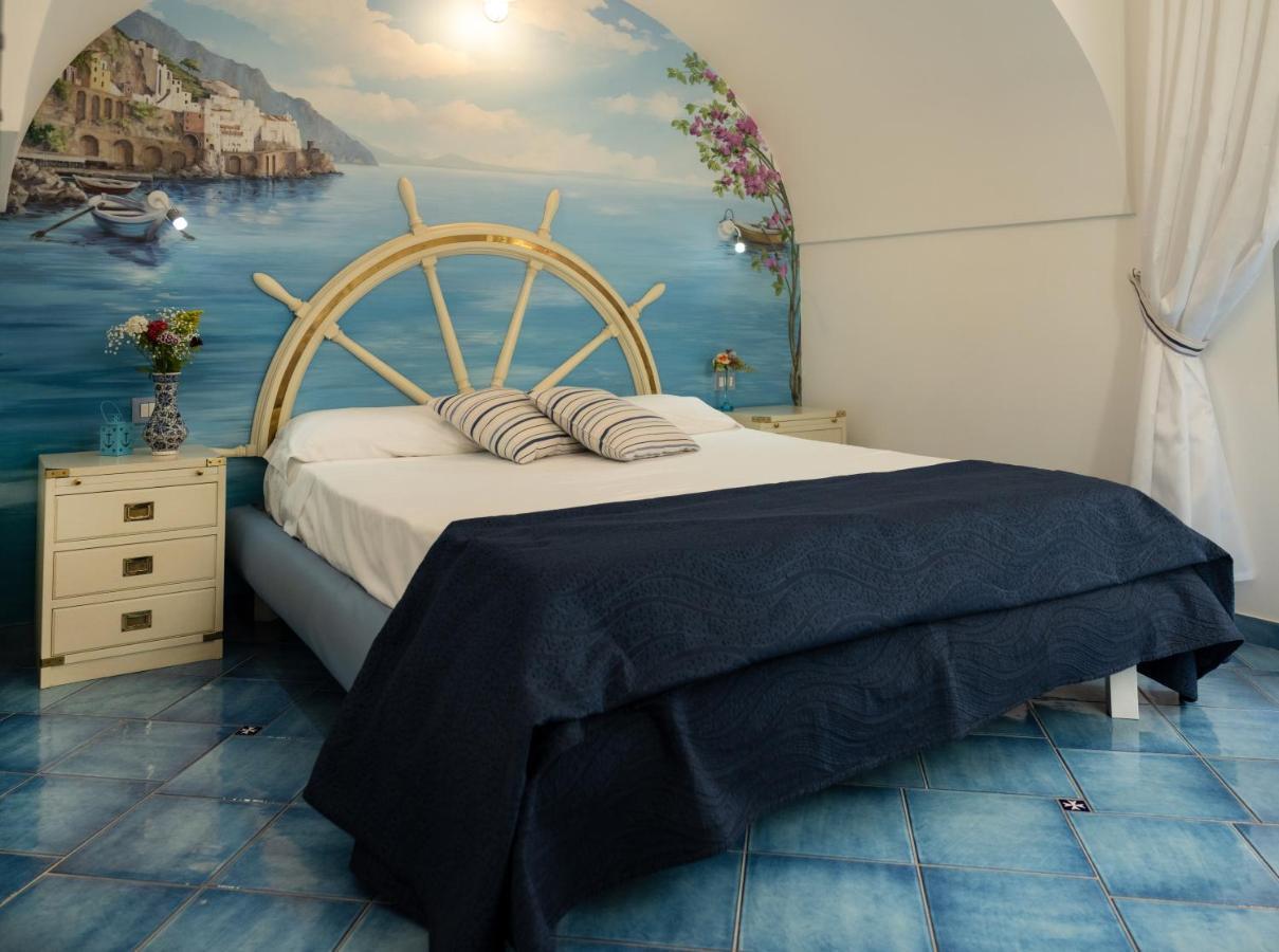 Scirocco - Amazing Flat With Terrace In The Center Apartment Amalfi Bagian luar foto
