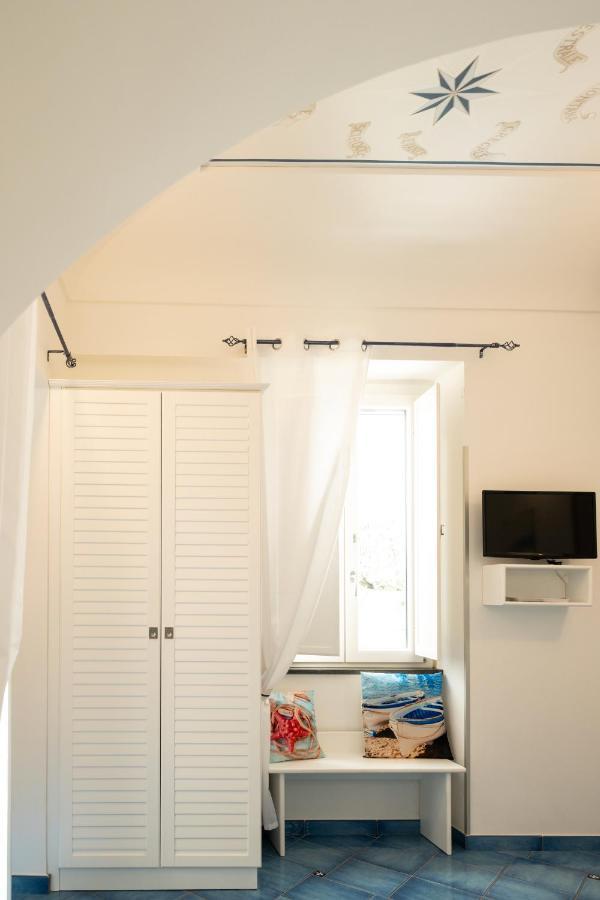 Scirocco - Amazing Flat With Terrace In The Center Apartment Amalfi Bagian luar foto
