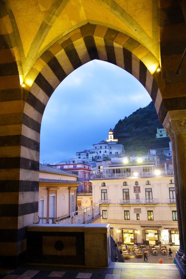 Scirocco - Amazing Flat With Terrace In The Center Apartment Amalfi Bagian luar foto