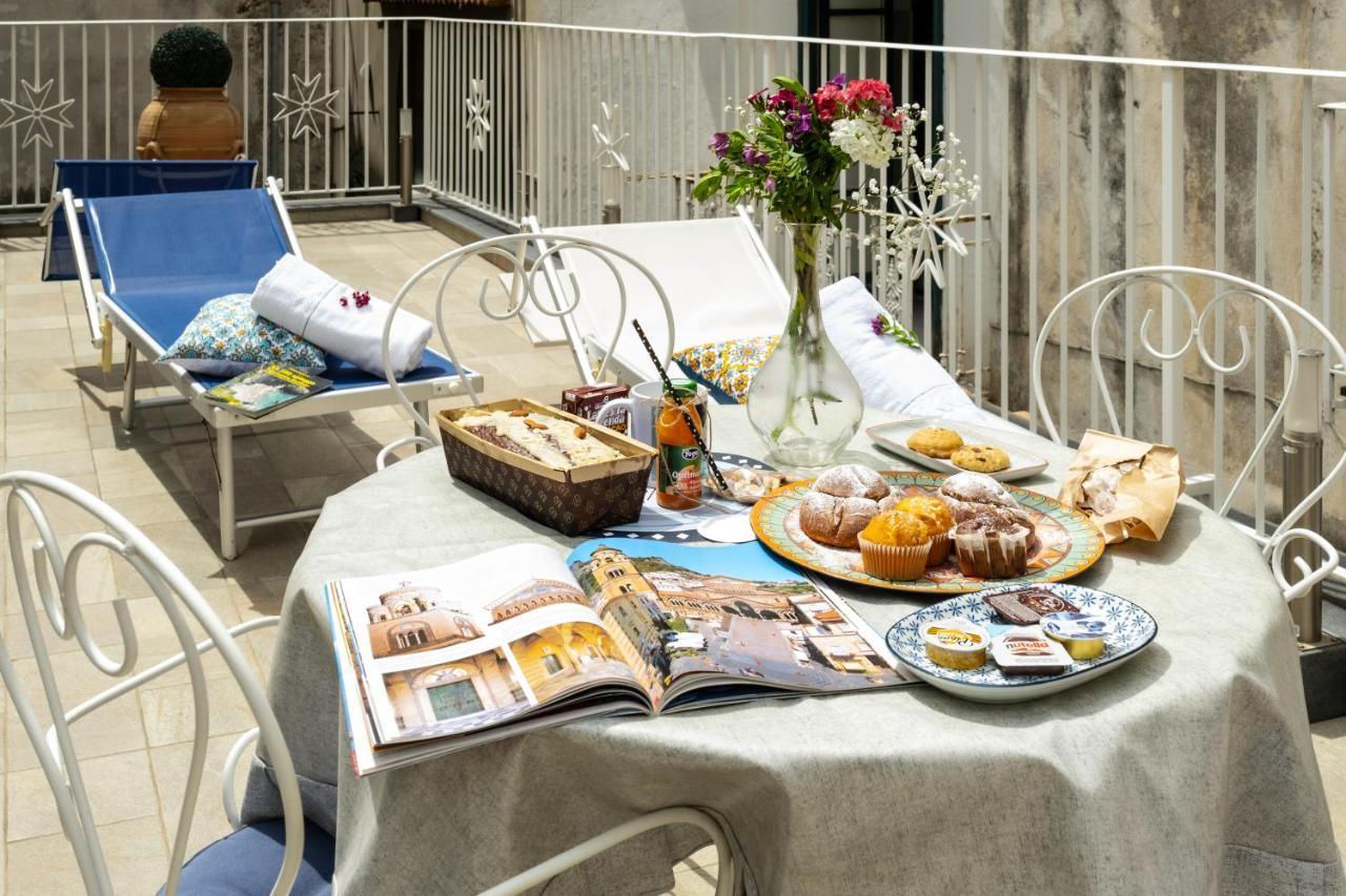 Scirocco - Amazing Flat With Terrace In The Center Apartment Amalfi Bagian luar foto