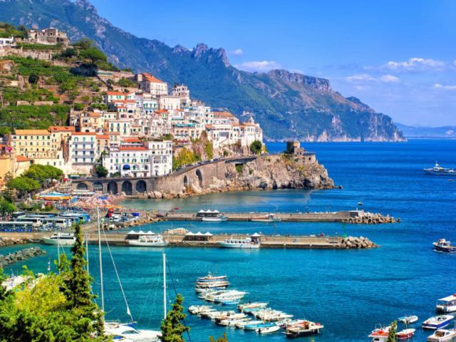 Scirocco - Amazing Flat With Terrace In The Center Apartment Amalfi Bagian luar foto