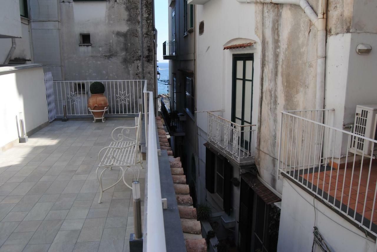 Scirocco - Amazing Flat With Terrace In The Center Apartment Amalfi Bagian luar foto