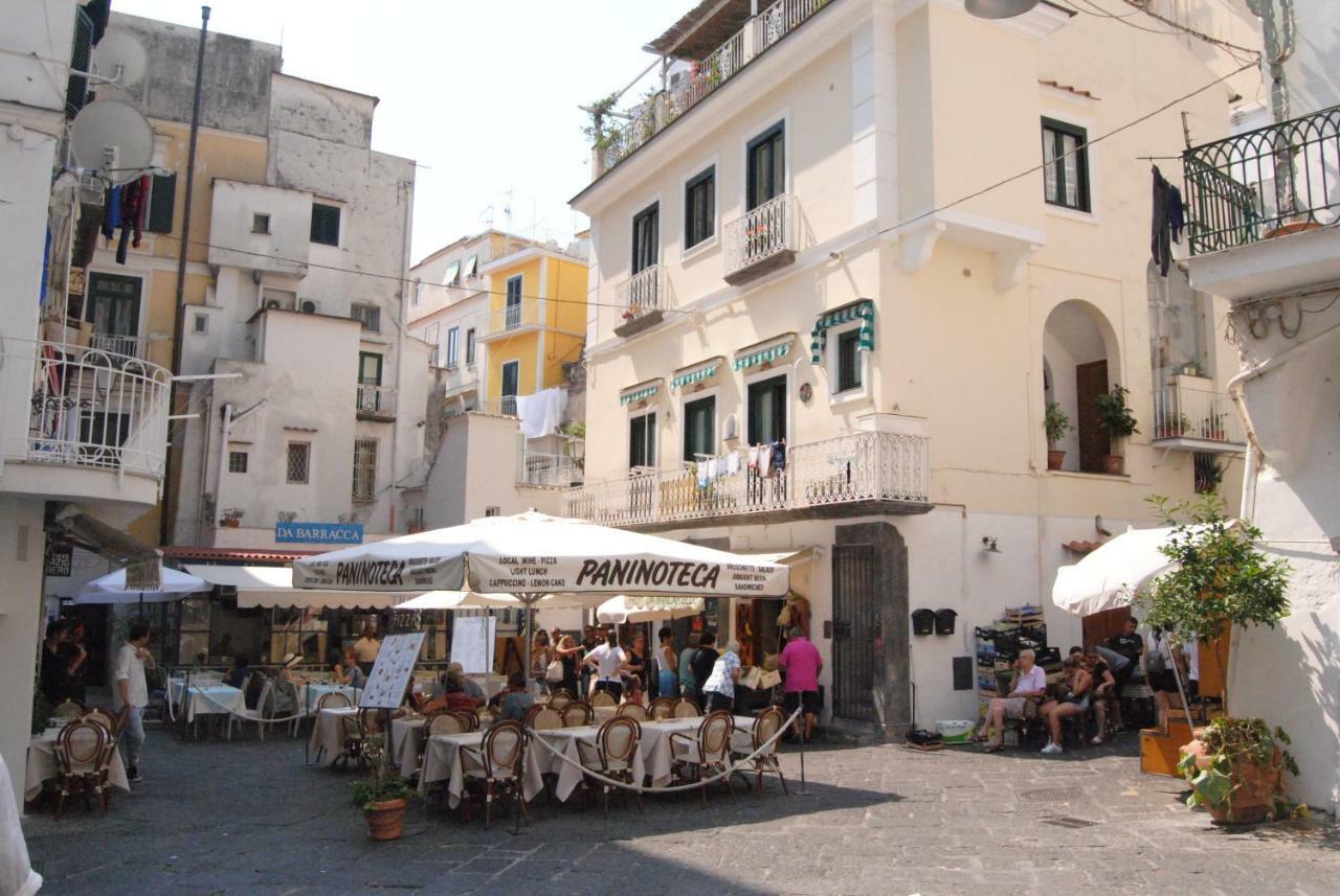 Scirocco - Amazing Flat With Terrace In The Center Apartment Amalfi Bagian luar foto